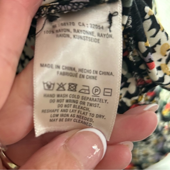 ANTHROPOLOGIE Maeve Matilda Floral Button Down Blouse Tunic Top Size M - Picture 12 of 12